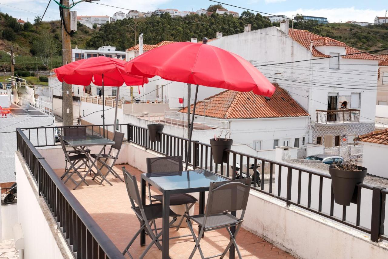 Besugo'S House Rooms & Apartment Nazaré Exterior foto
